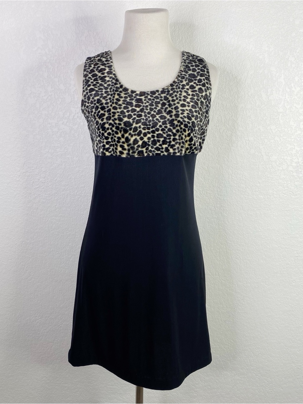 Vintage Maria Gabrielle Black Leopard Print Sleeveless Mini Dress